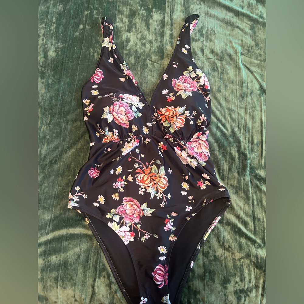 Beautiful one piece floral swimsuit size L
